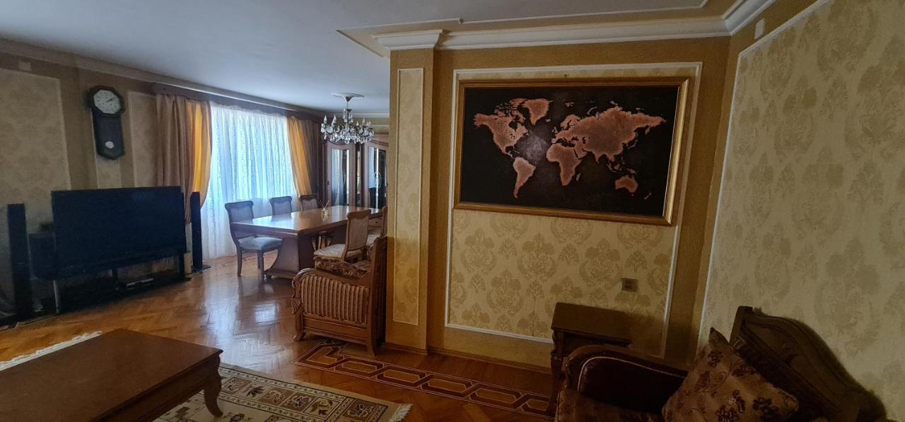 Gold Wall Apartment Μπακού Εξωτερικό φωτογραφία
